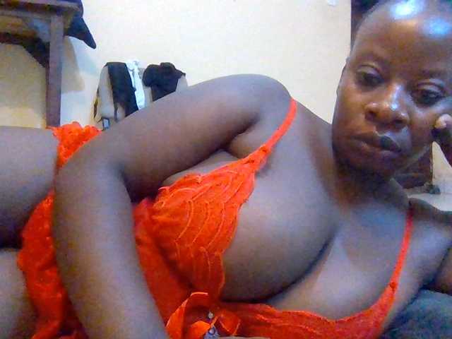 Swityass24 live cam