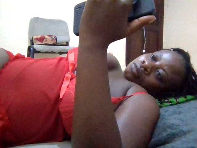 Swityass24 live cam on BongaCams
