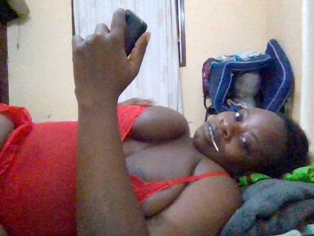 Swityass24 live cam on BongaCams