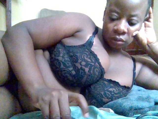 Swityass24 live cam on BongaCams