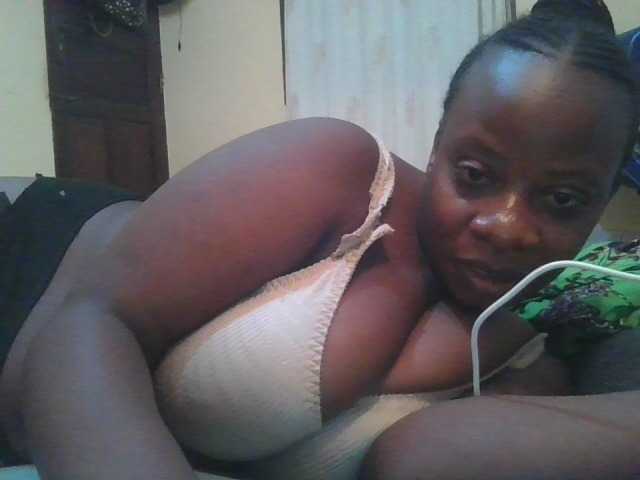 Swityass24 live cam on BongaCams