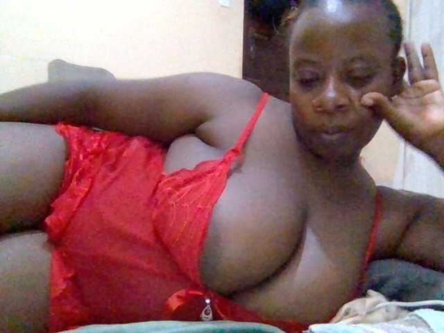 Swityass24 live webcam show
