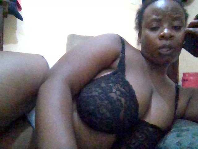 Swityass24 live on BongaCams