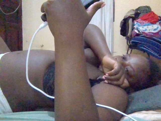 Swityass24 live cam on BongaCams