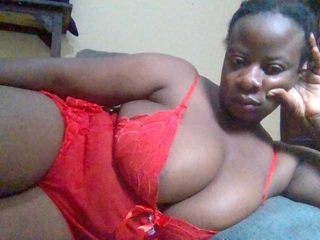 Swityass24 live cam on BongaCams