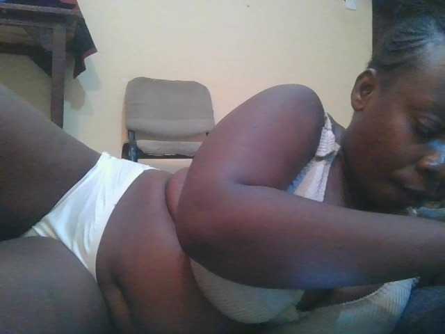 Swityass24 live cam on BongaCams