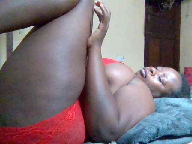 Swityass24 Live Webcam on BongaCams