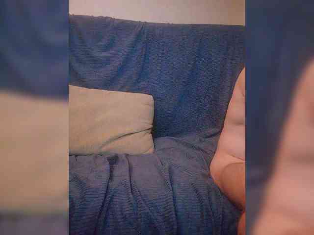 YourBestFriends webcam