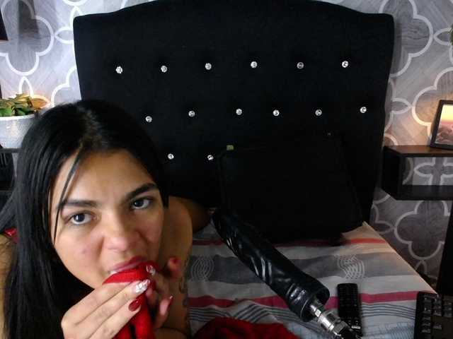 kihara-candy69 live cam on BongaCams