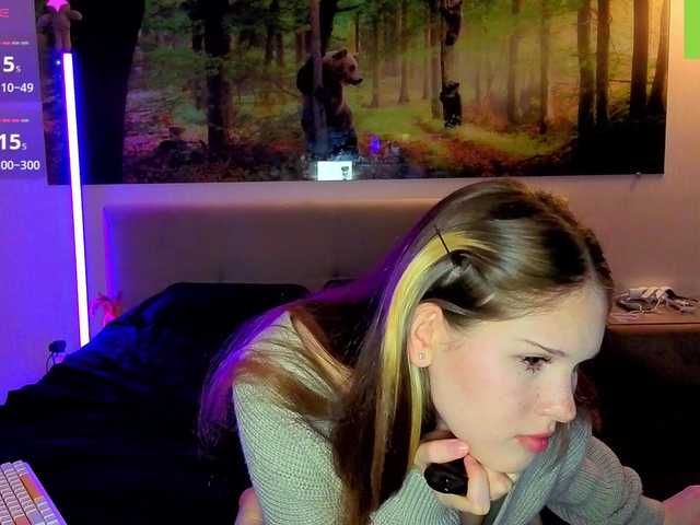 cutie-fox20 live cam on BongaCams
