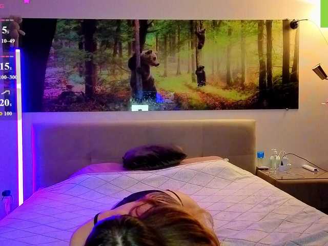 cutie-fox20 live cam on BongaCams