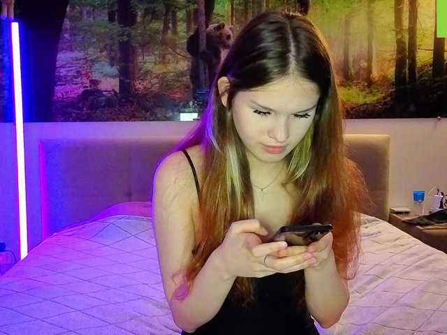 cutie-fox20 live cam on BongaCams