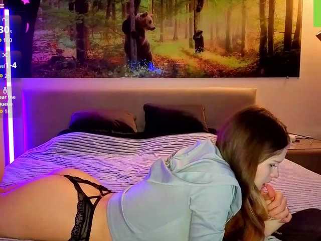 cutie-fox20 live cam on BongaCams