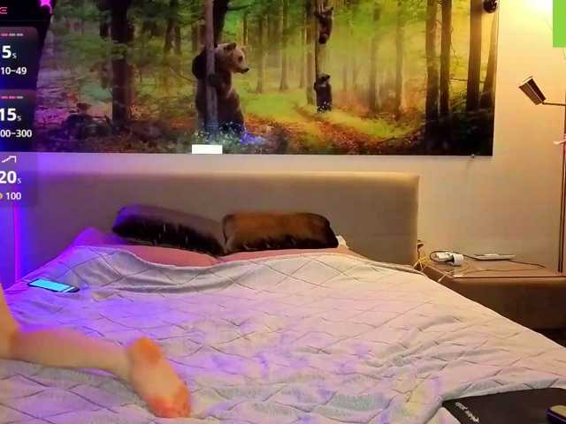 cutie-fox20 live cam on BongaCams