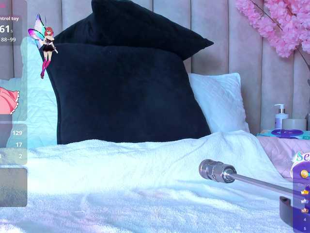 LizSheibaum live cam on BongaCams