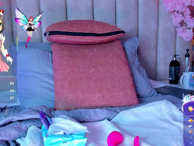 LizSheibaum live cam on BongaCams