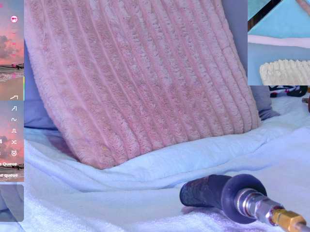 LizSheibaum live cam preview