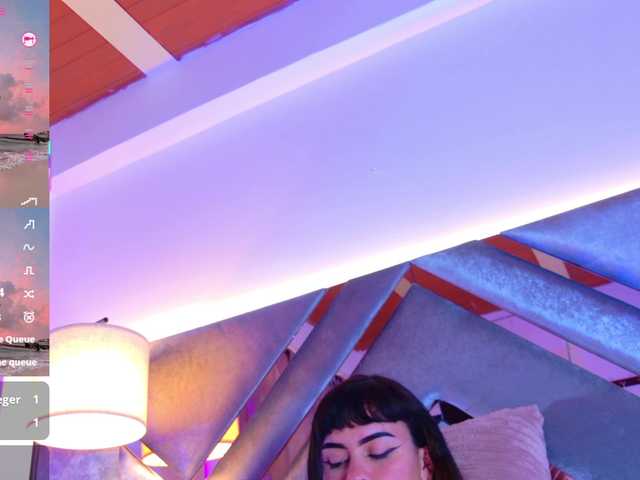 LizSheibaum live cam preview