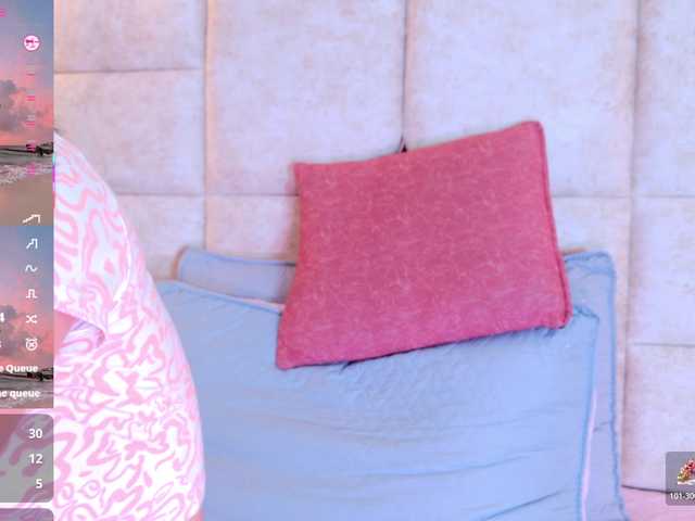 LizSheibaum live cam on BongaCams