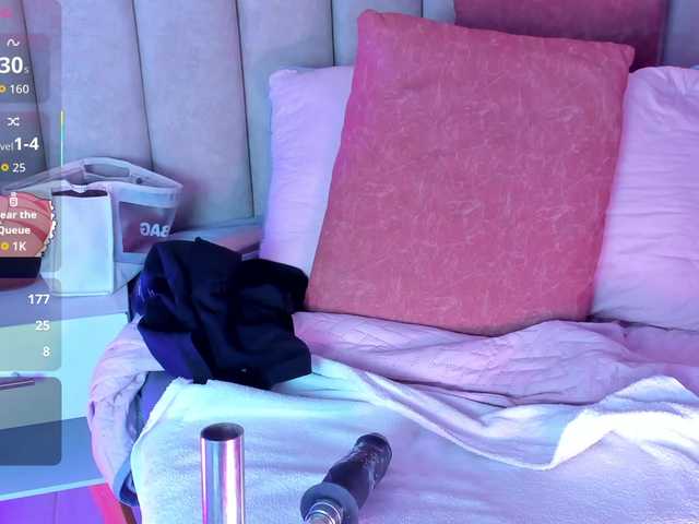 LizSheibaum live cam on BongaCams