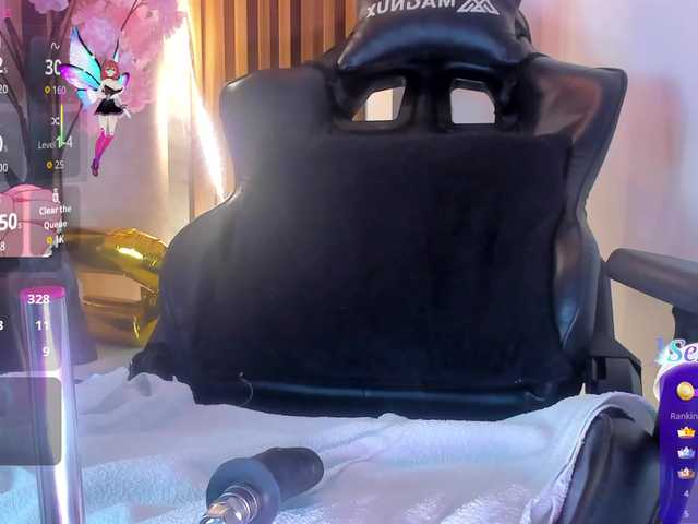 LizSheibaum live cam on BongaCams