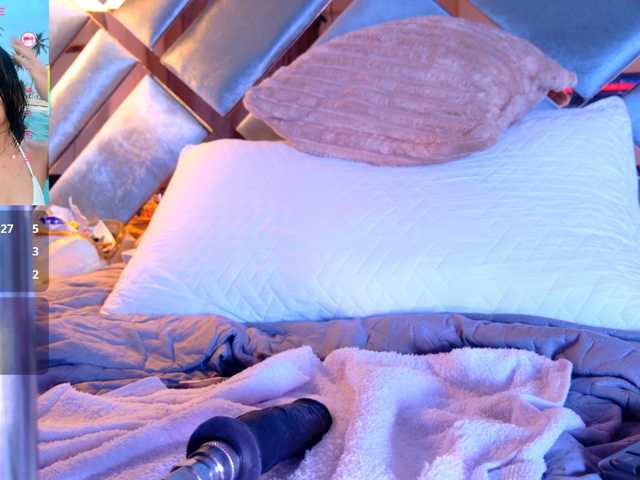 LizSheibaum live cam on BongaCams