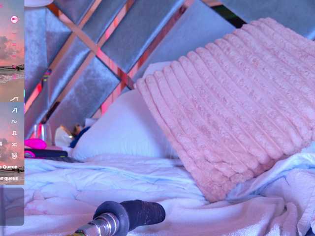 LizSheibaum live cam on BongaCams