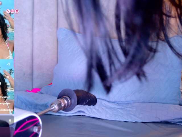 LizSheibaum live cam on BongaCams