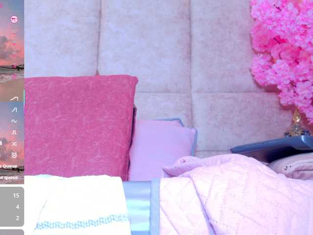 LizSheibaum live cam on BongaCams