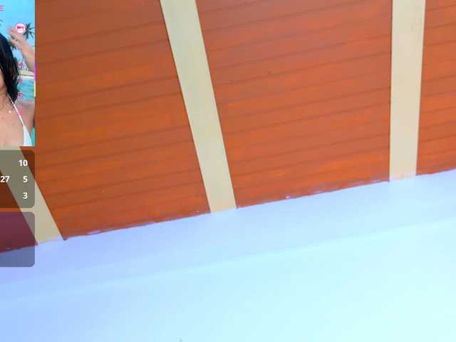 LizSheibaum live cam on BongaCams