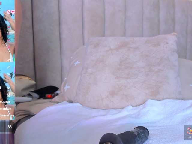 LizSheibaum live cam on BongaCams