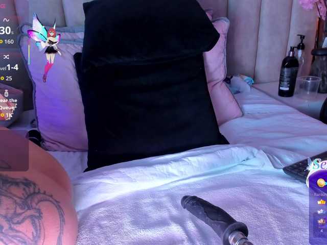 LizSheibaum live cam on BongaCams