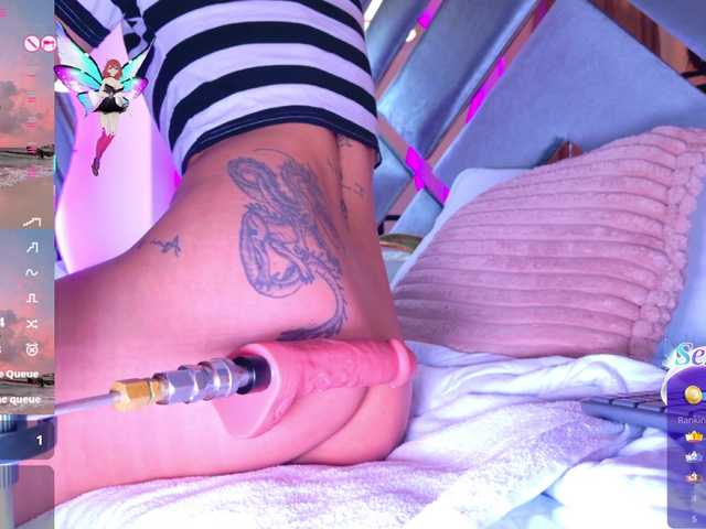 LizSheibaum live cam on BongaCams