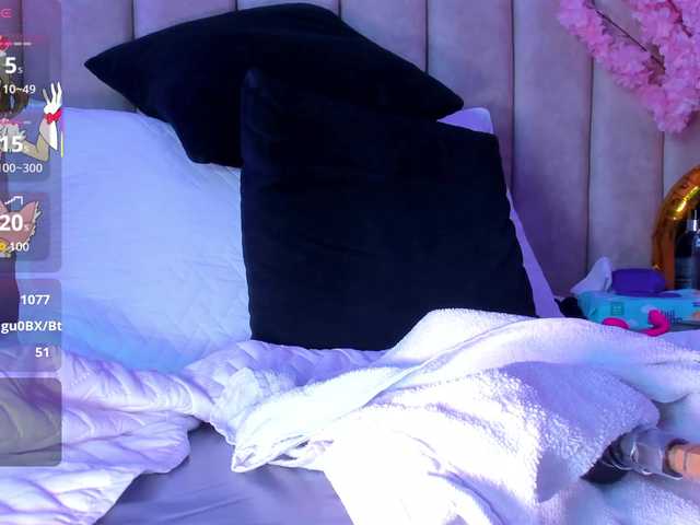 LizSheibaum live cam on BongaCams