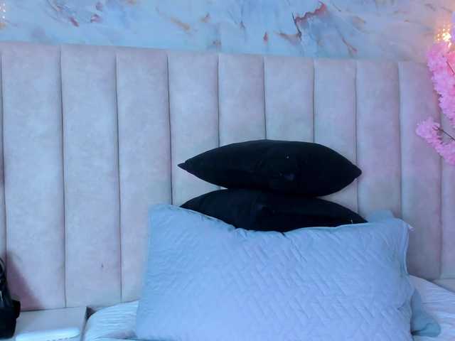 LizSheibaum live cam on BongaCams