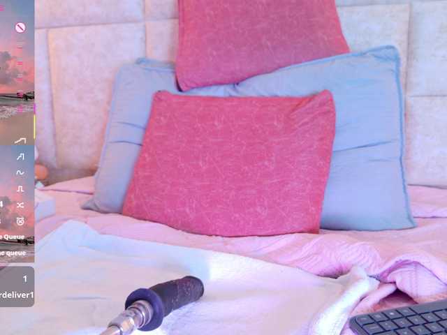 LizSheibaum live cam on BongaCams