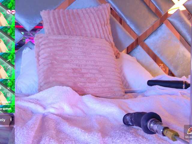 LizSheibaum — live female cam