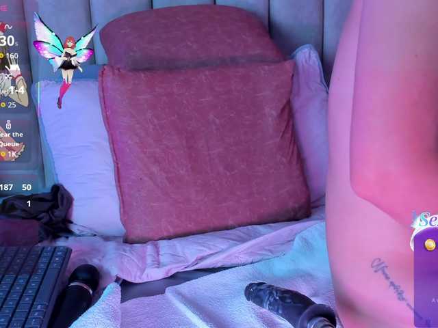 LizSheibaum live cam on BongaCams