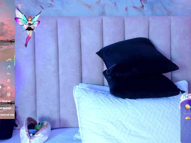 LizSheibaum live cam on BongaCams