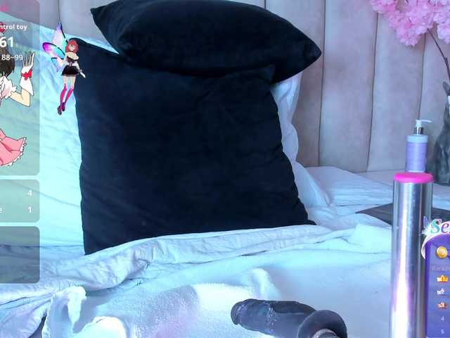 LizSheibaum live cam on BongaCams