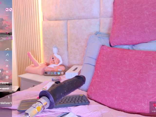 LizSheibaum live cam on BongaCams