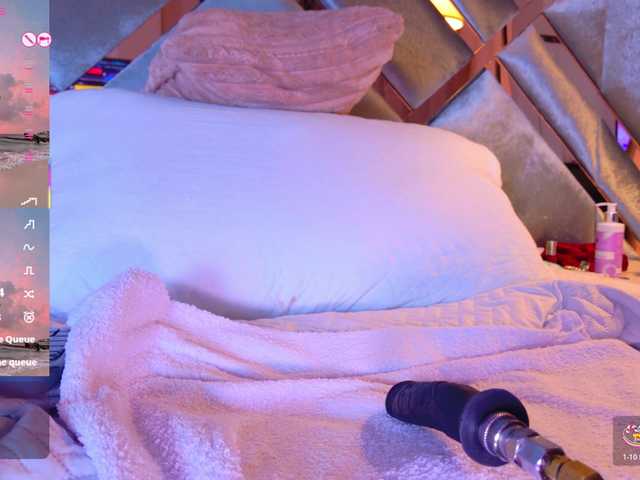 LizSheibaum — live female cam