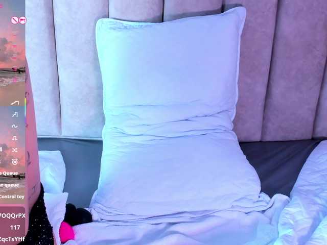 LizSheibaum live cam on BongaCams