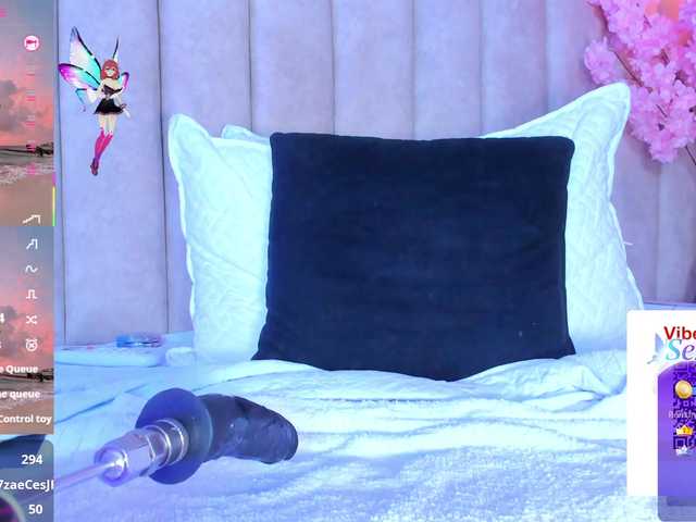 LizSheibaum live cam on BongaCams