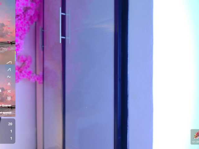 LizSheibaum live cam on BongaCams