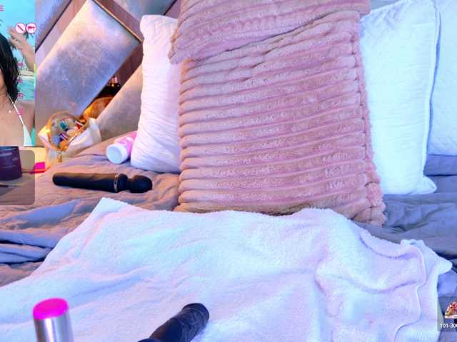 LizSheibaum live cam on BongaCams