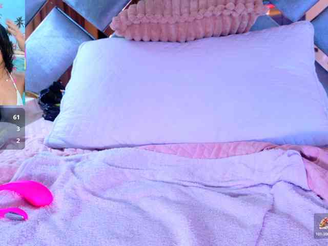 LizSheibaum's webcam live show