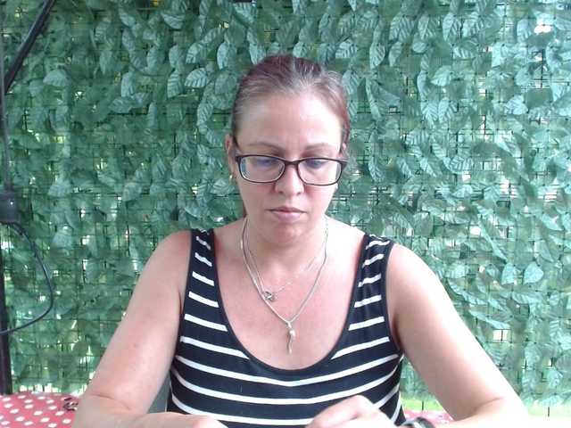 LadyHellene live cam