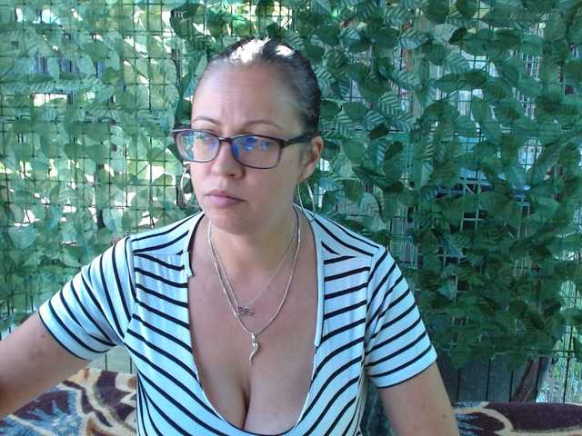 LadyHellene live cam on BongaCams