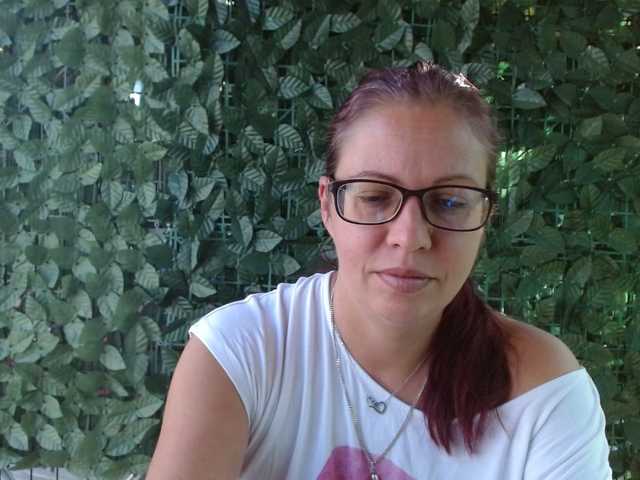 LadyHellene live cam on BongaCams